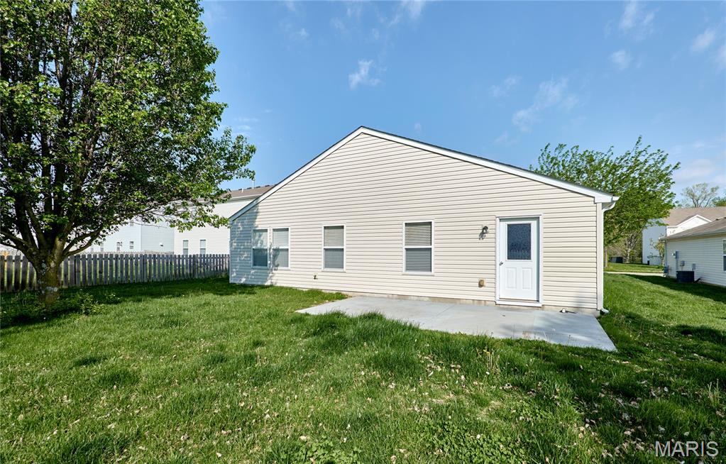 359 Falling Leaf Way Mascoutah, IL 62258 - Photo 67 of 70