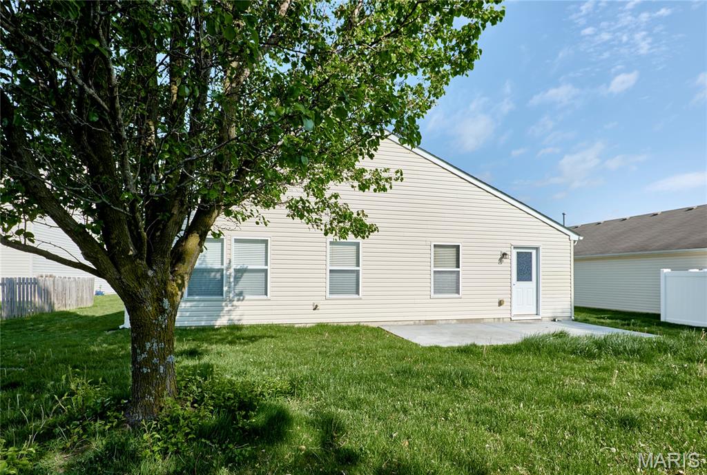 359 Falling Leaf Way Mascoutah, IL 62258 - Photo 69 of 70