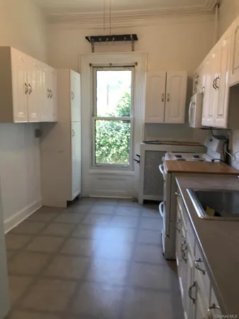 $5,000 | 128 Lakeview Avenue, Valhalla, NY 10595