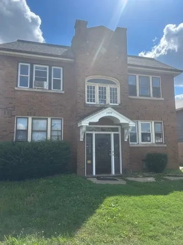 $310,000 | 1609 17th Avenue, Rockford, IL 61104