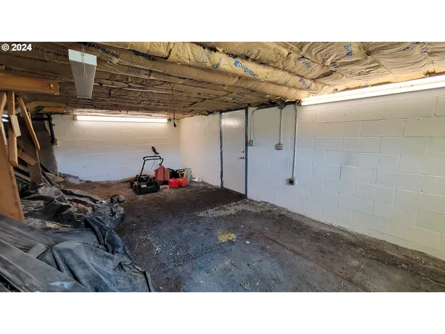 $345,000 | 47638 Highway 58, Oakridge, OR 97463