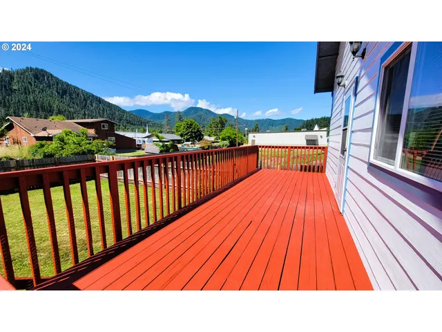 $345,000 | 47638 Highway 58, Oakridge, OR 97463