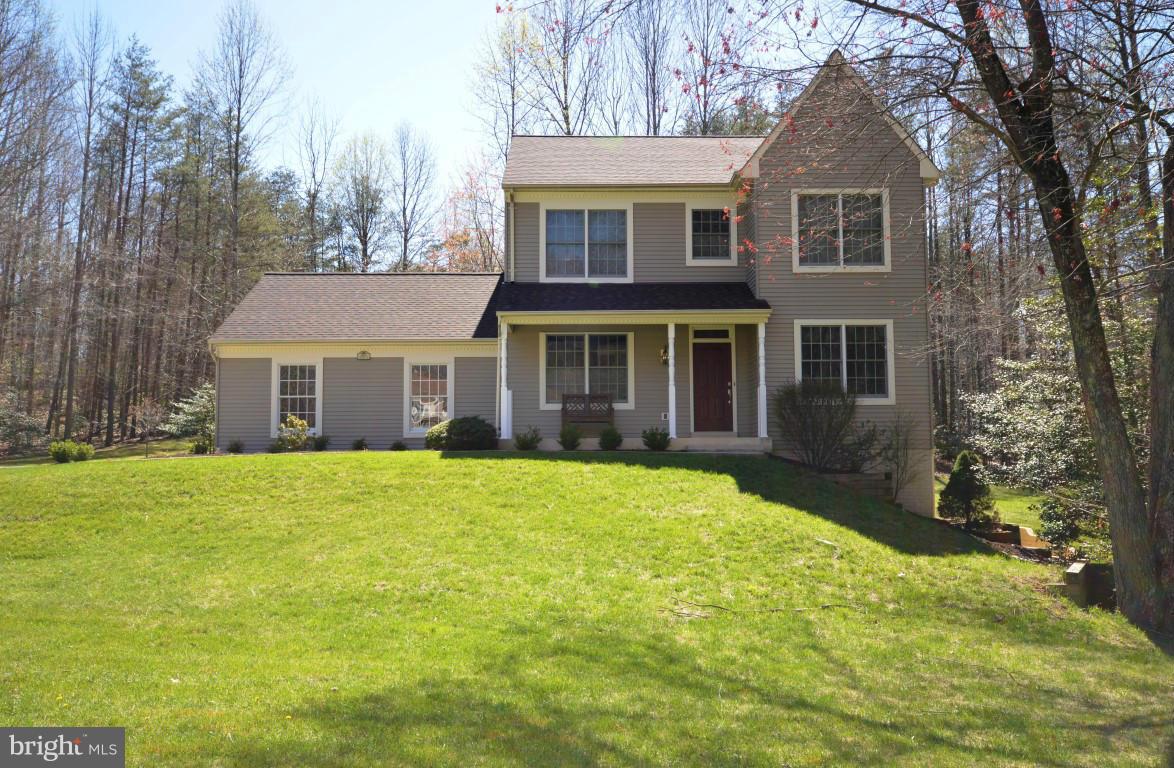 6647 Fox Den Road Manassas, VA 20112 - Photo 1 of 24 Exterior (Front)