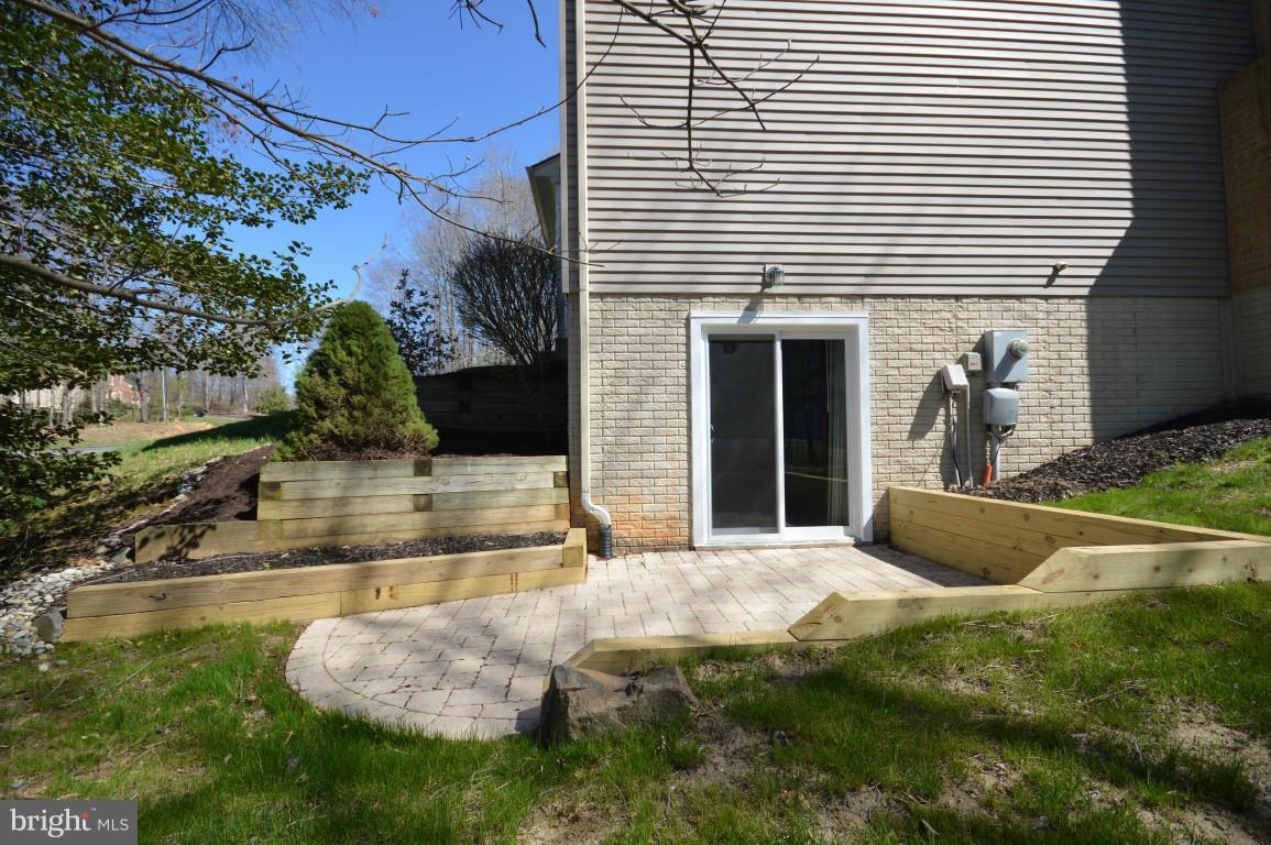 6647 Fox Den Road Manassas, VA 20112 - Photo 19 of 24 Patio