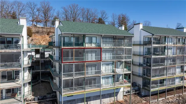 $405,000 | 500 Harbour Towne Drive, Unit 507, Lake Ozark, MO 65049
