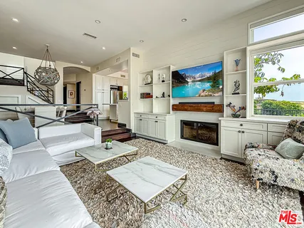 $2,285,000 | 6416 Lunita Road, Unit 108, Malibu, CA 90265