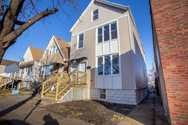 $539,900 | 4904 West 31st Street, Cicero, IL 60804
