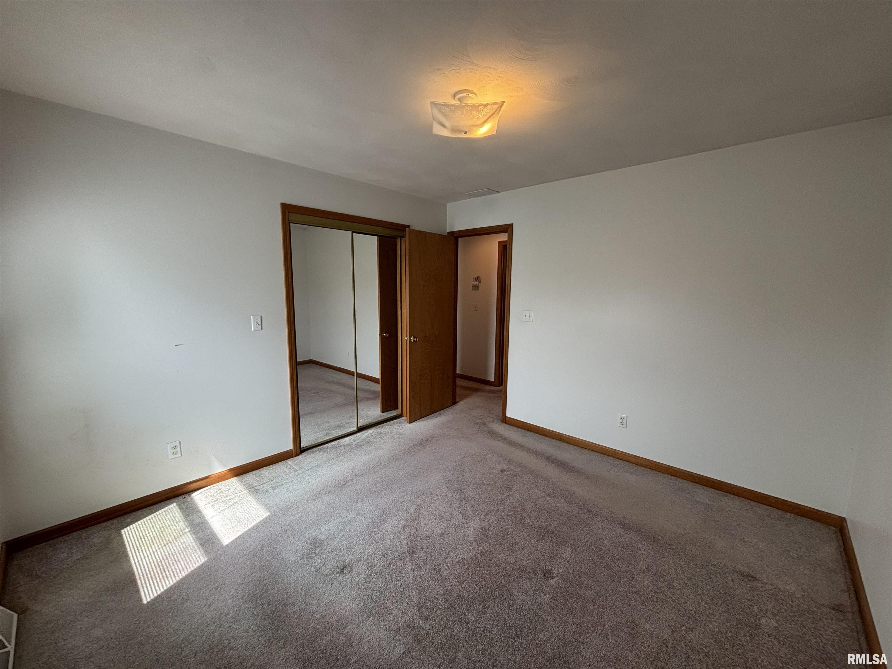 2905 Rend Drive Springfield, IL 62707 - Photo 14 of 24