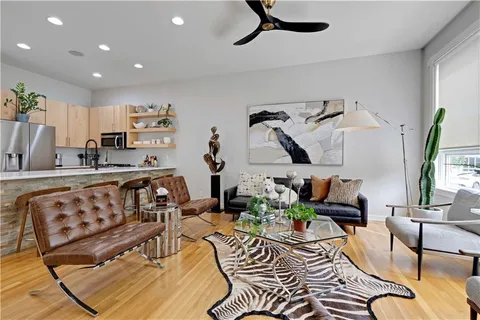 $775,000 | 514 Oak Street, Kansas City, MO 64106
