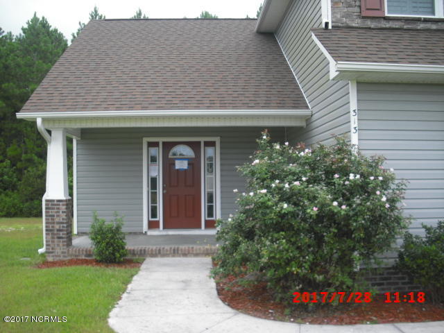 313 Springcreek Court Hubert, NC 28539 - Photo 7 of 39 08042017 010