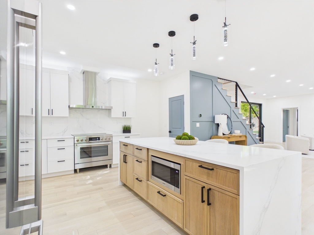 98 Evans Road Marblehead, MA 01945 - Photo 6 of 40