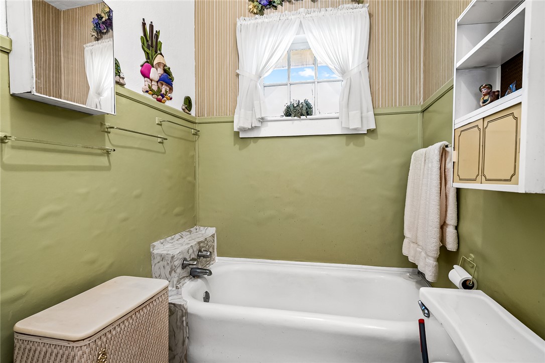 304 South 6th Street Easley, SC 29640 - Photo 15 of 25