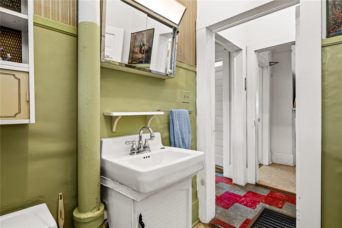 304 South 6th Street Easley, SC 29640 - Photo 16 of 25