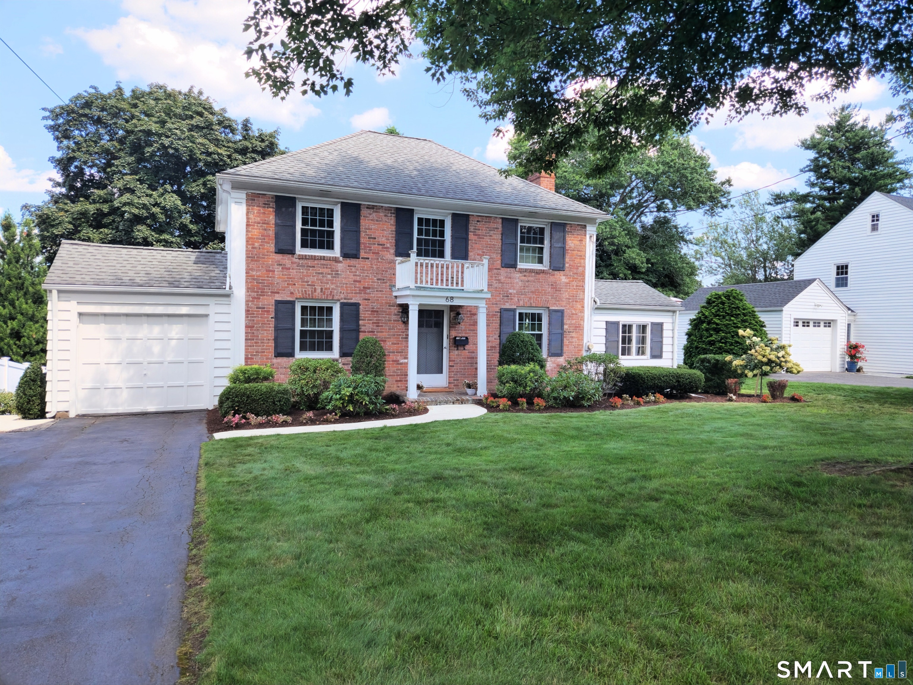 68 Farmingdale Road Wethersfield, CT 06109 - Photo 2 of 9 Gallery Image 2
