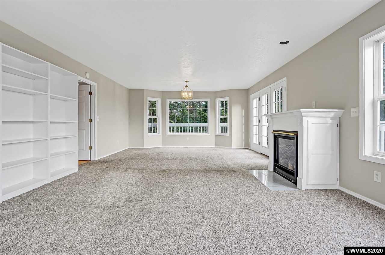 1340 Southwest Maple Street Dallas, OR 97338 - Photo 3 of 40