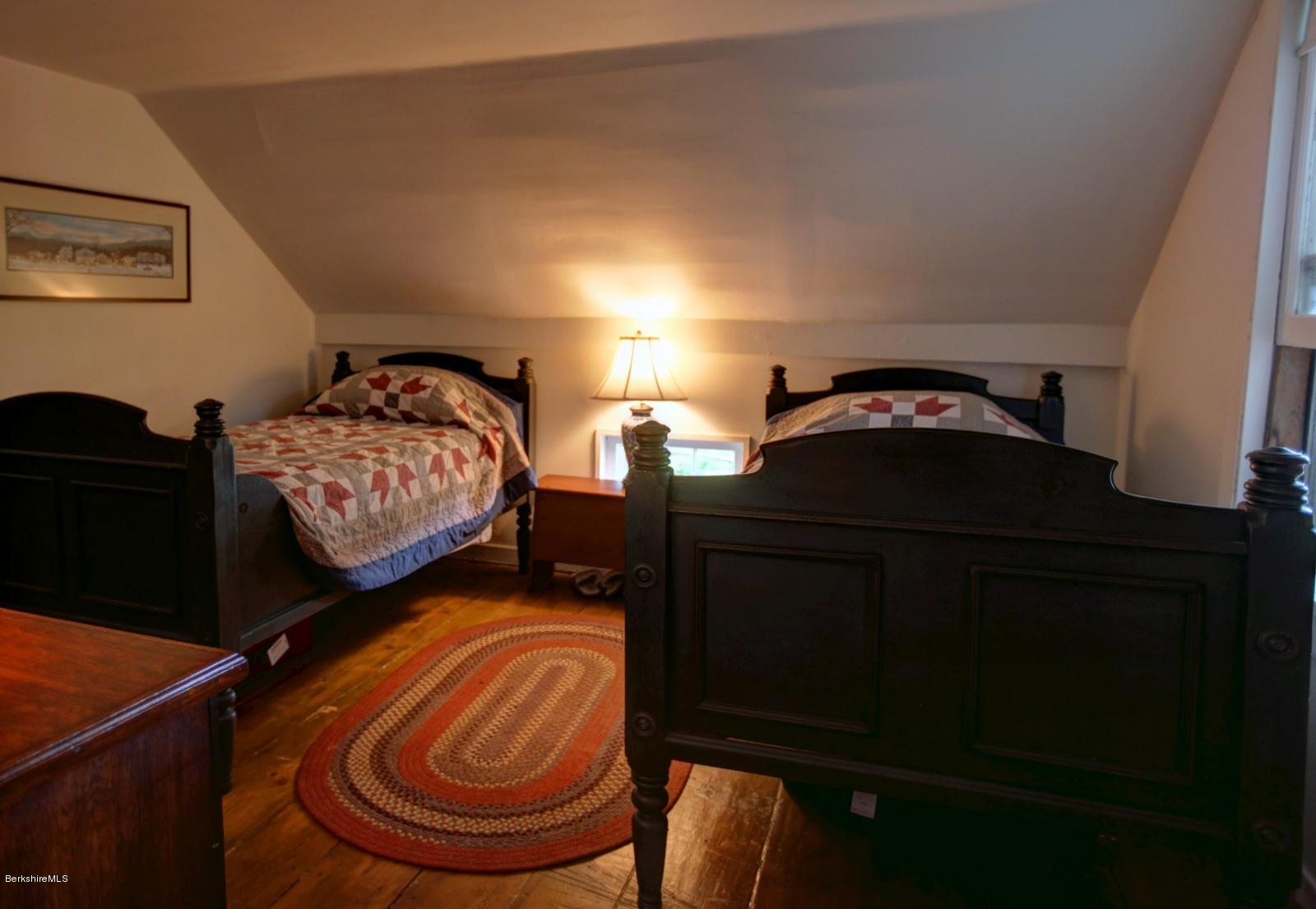 1 Christian Hill Road Stockbridge, MA 01262 - Photo 14 of 23 IMG_8923_4_5Interior01