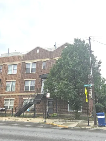 $1,400 | 736 South Kedzie Avenue, Unit 1, Chicago, IL 60612