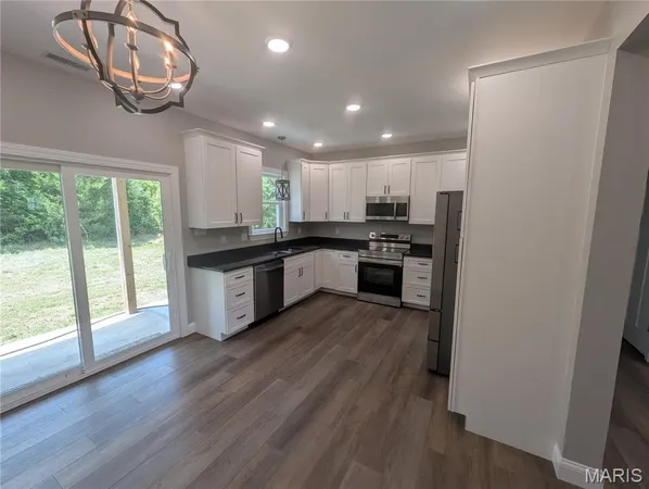 $269,000 | 10012 Yellowstone Drive, Cadet, MO 63630