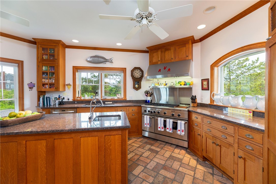 648 West Beach Road Charlestown, RI 02813 - Photo 18 of 49