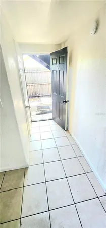 $1,000 | 301 Ave B Southeast, Unit 2, Winter Haven, FL 33880