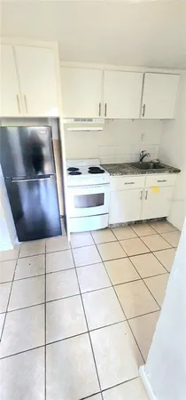 $1,000 | 301 Ave B Southeast, Unit 2, Winter Haven, FL 33880
