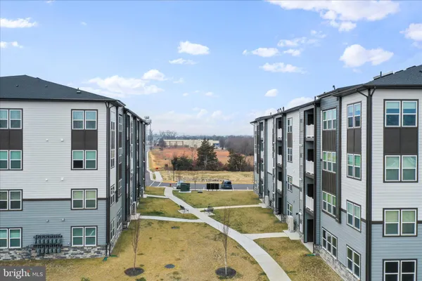 $311,000 | 151 McCormick Circle, Unit 203, Winchester, VA 22602