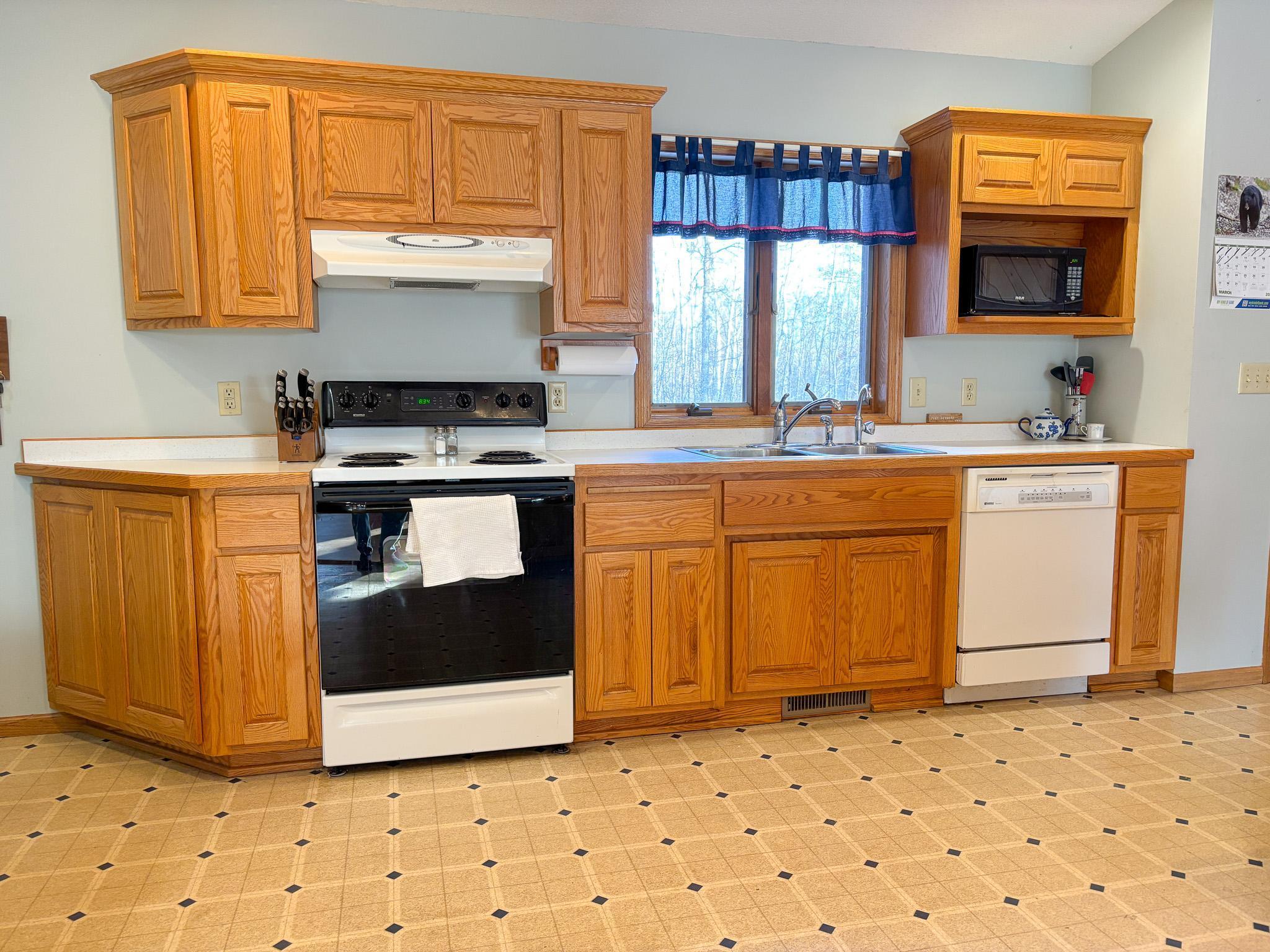 31741 170th Street Detroit Lakes, MN 56501 - Photo 8 of 61