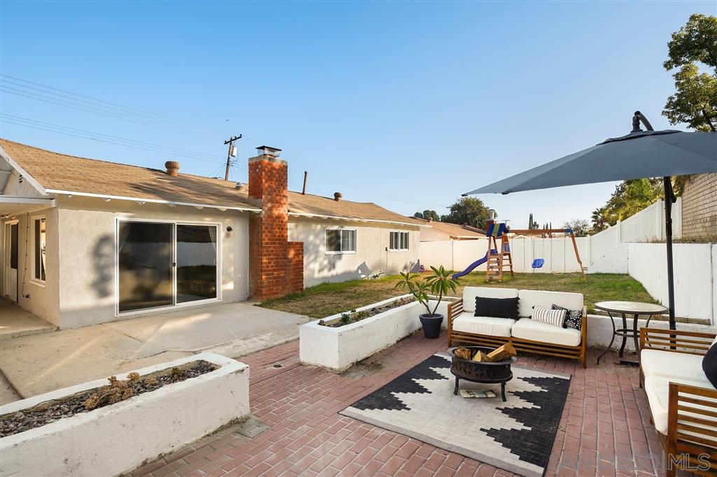14208 Powers Road Poway, CA 92064 - Photo 4 of 25