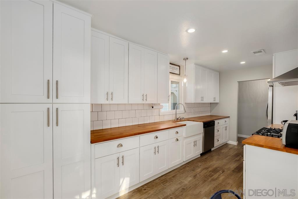 14208 Powers Road Poway, CA 92064 - Photo 10 of 25