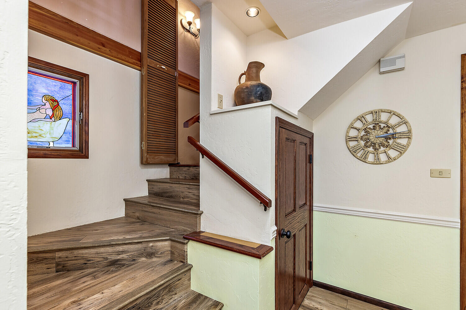 4020 Little Applegate Road Jacksonville, OR 97530 - Photo 36 of 83 36-Access To Bonus-Family Rm