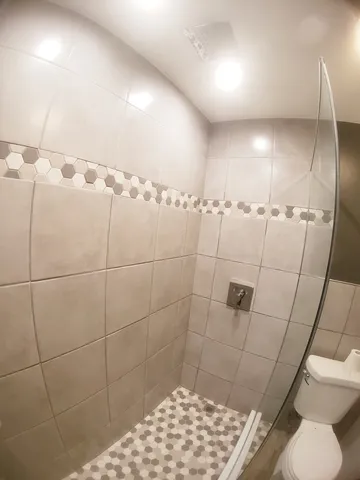 a city street filled with lots of traffic