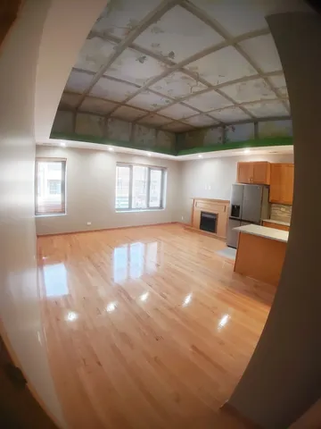 $2,350 | 3114 North Lincoln Avenue, Unit 2, Chicago, IL 60657