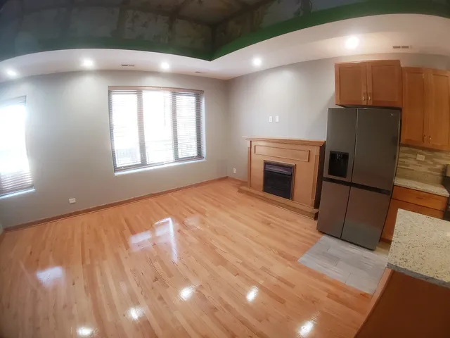 $2,350 | 3114 North Lincoln Avenue, Unit 2, Chicago, IL 60657