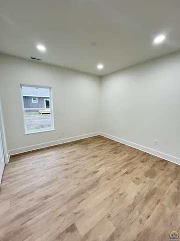 $279,900 | 214 Hickory Street, Americus, KS 66835