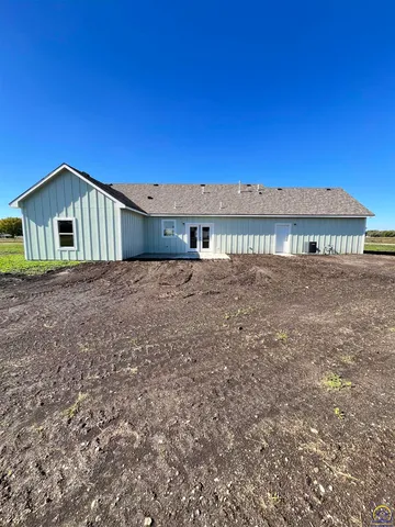 $279,900 | 214 Hickory Street, Americus, KS 66835