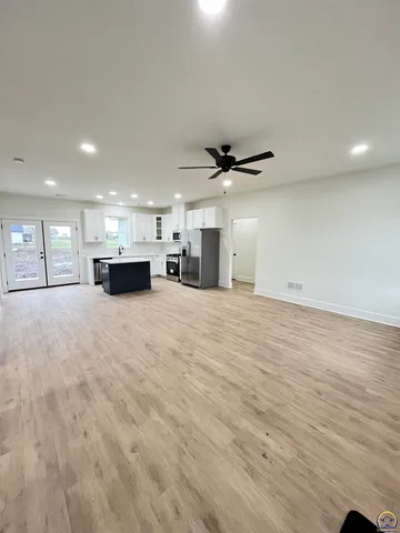 $279,900 | 214 Hickory Street, Americus, KS 66835