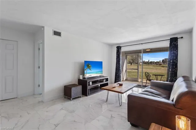 $2,500 | 452 Bristle Cone Lane, Unit 27, Naples, FL 34113