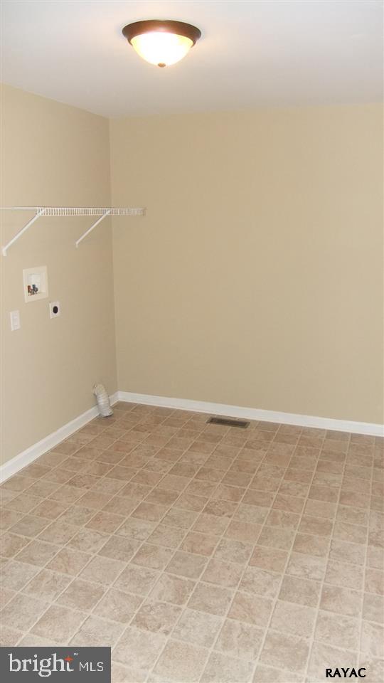 3111 Sundial Road Dover, PA 17315 - Photo 25 of 29 Gallery Image 25