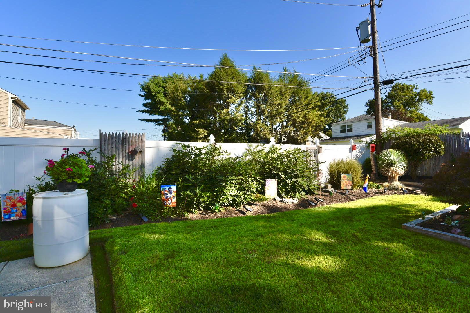 9709 Glenhope Road Philadelphia, PA 19115 - Photo 31 of 36