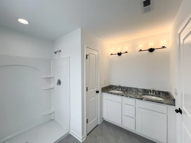 $419,711 | 94 West Crabapple Avenue, Cortland, IL 60112