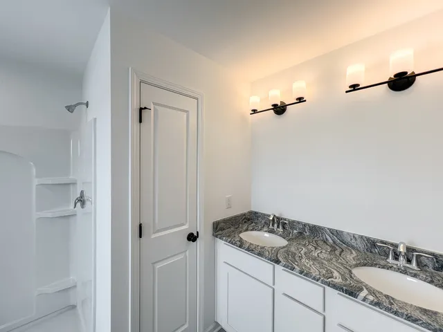 $419,711 | 94 West Crabapple Avenue, Cortland, IL 60112