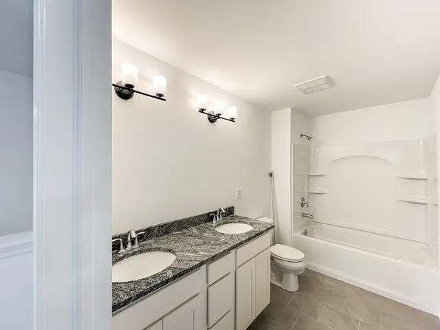 $419,711 | 94 West Crabapple Avenue, Cortland, IL 60112