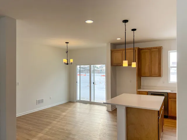 $419,711 | 94 West Crabapple Avenue, Cortland, IL 60112