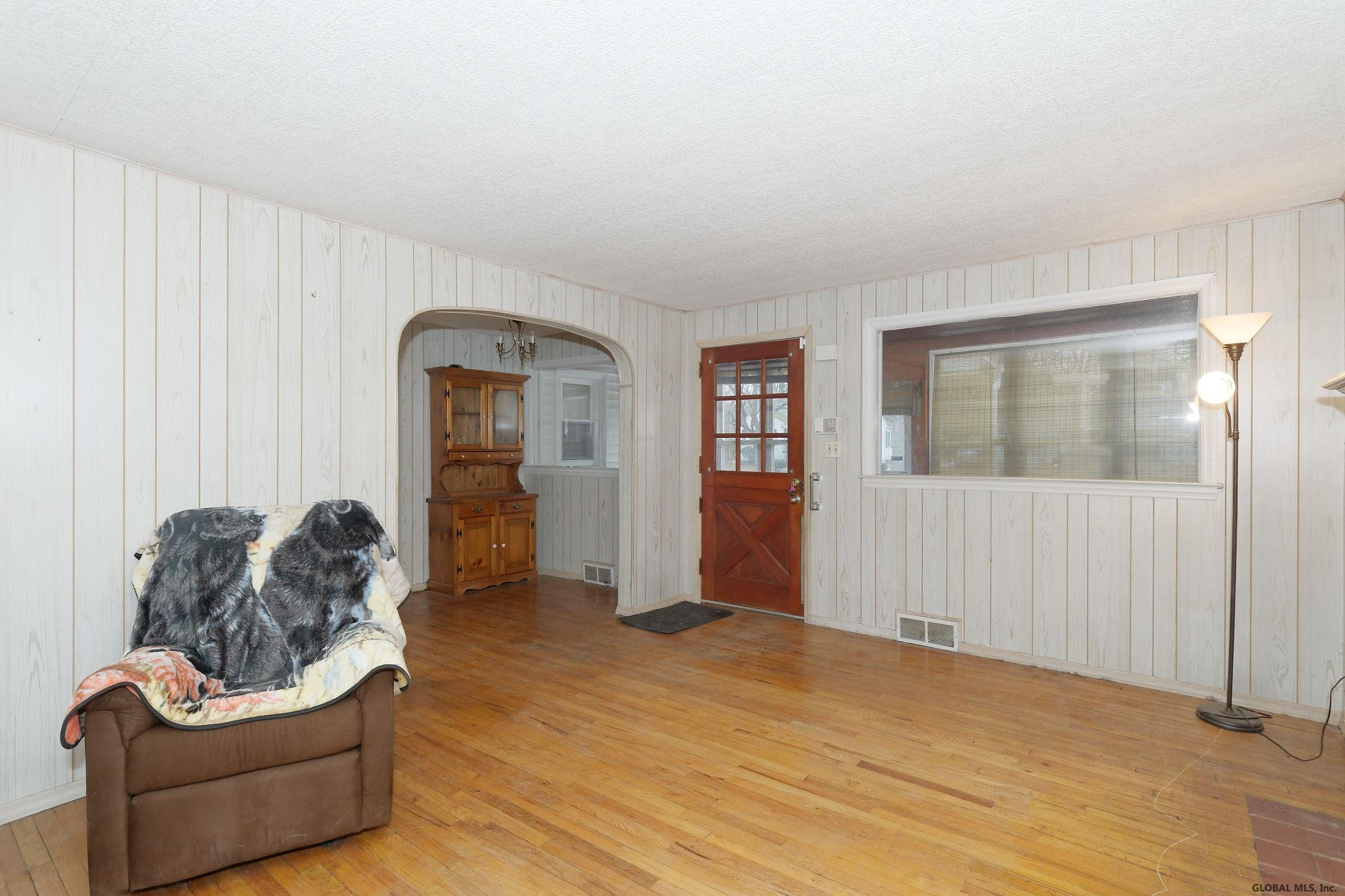 9 Pinewood Road Guilderland, NY 12084 - Photo 14 of 22 Photo 14