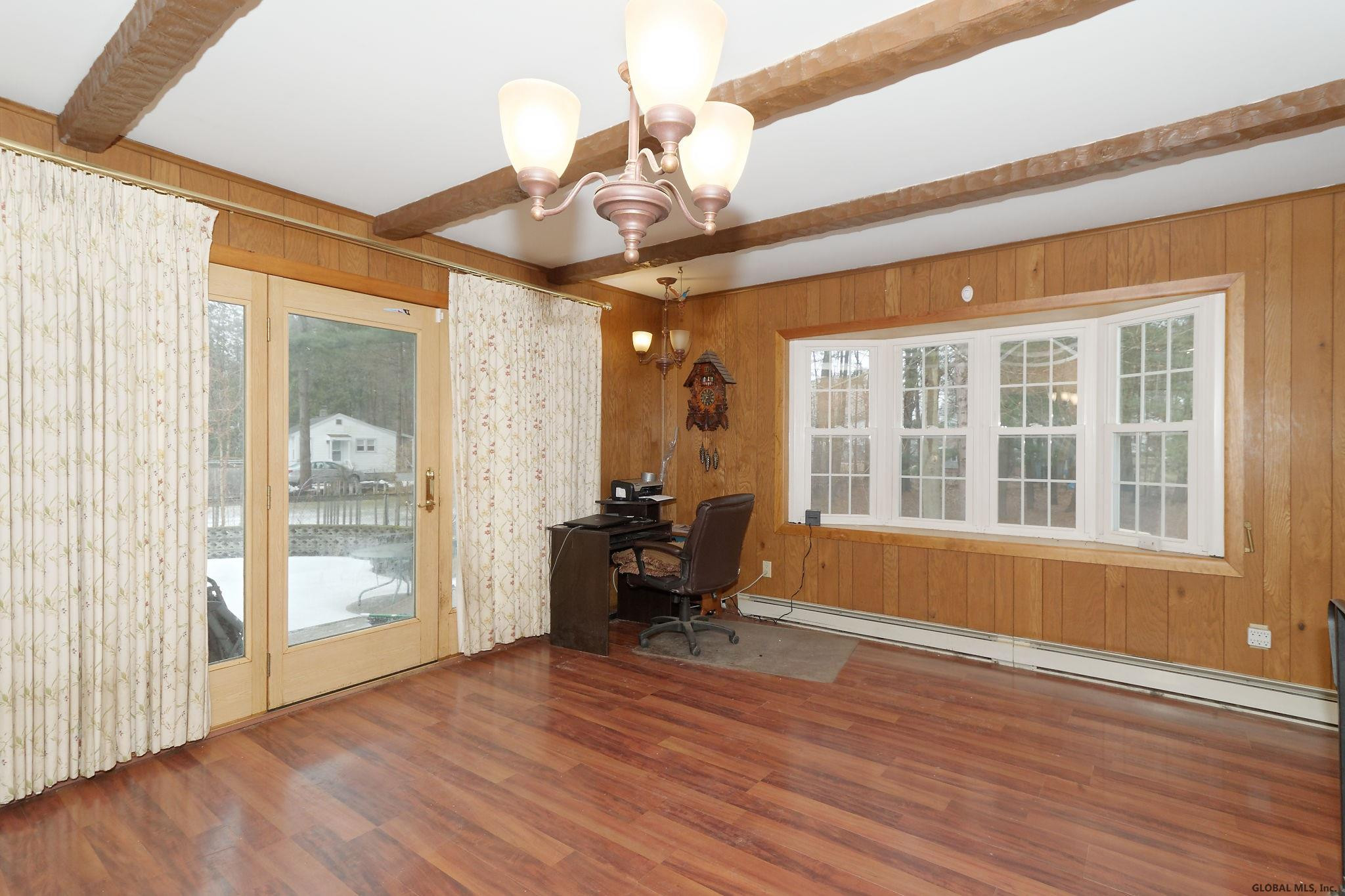 9 Pinewood Road Guilderland, NY 12084 - Photo 5 of 22 Photo 5