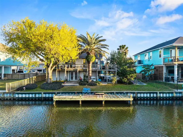 $350,000 | 775 Marlin Street, Bayou Vista, TX 77563