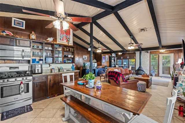 $350,000 | 775 Marlin Street, Bayou Vista, TX 77563