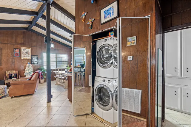 $350,000 | 775 Marlin Street, Bayou Vista, TX 77563