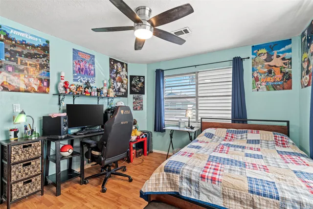 $350,000 | 775 Marlin Street, Bayou Vista, TX 77563