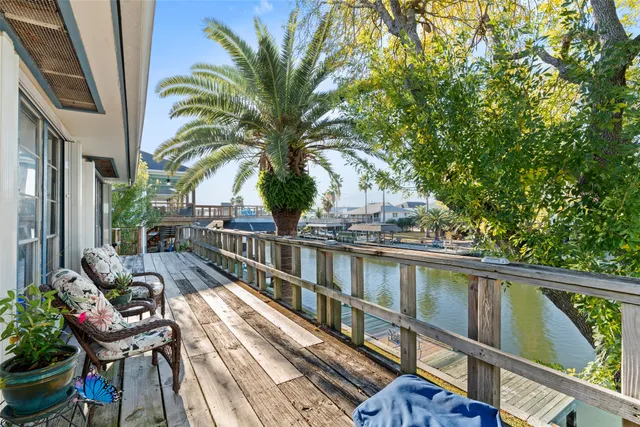 $350,000 | 775 Marlin Street, Bayou Vista, TX 77563